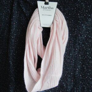Martha Stewart 100% cashmere infinity loop scarf, pale pink, NWT